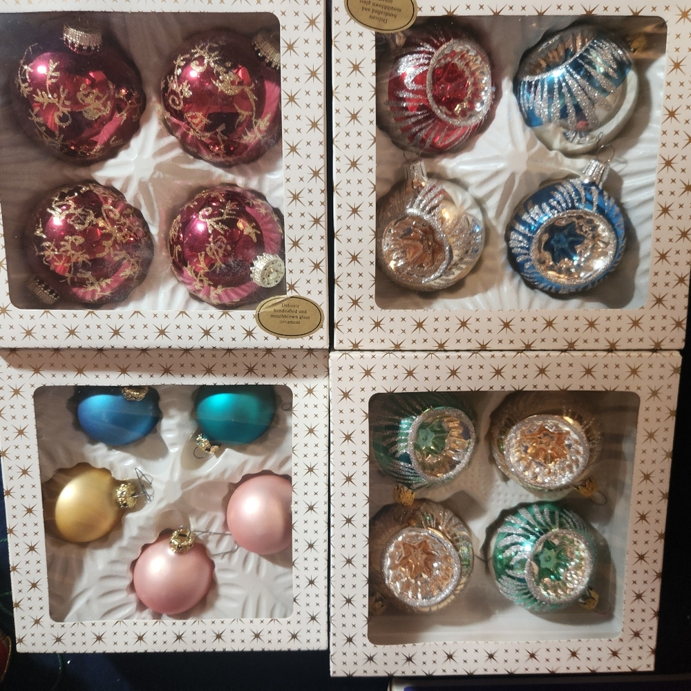 4 Sets Dillards Handcrafted and Mouthblown Christmas Ornaments